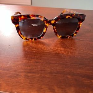 DIFF Caron Sunglasses